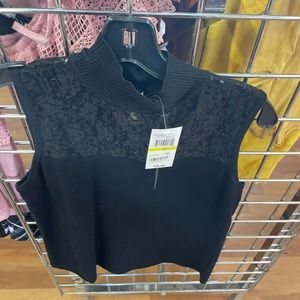 Brand New Women’s Macy’s Top